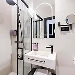 Tribe Centre Hotell Riga