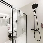 Tribe Centre Hotel 4*