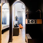Hotel Tribe Centre 4*