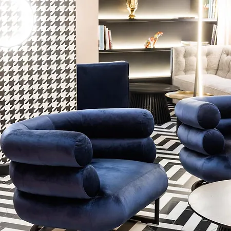 Tribe Center Hotel 4*