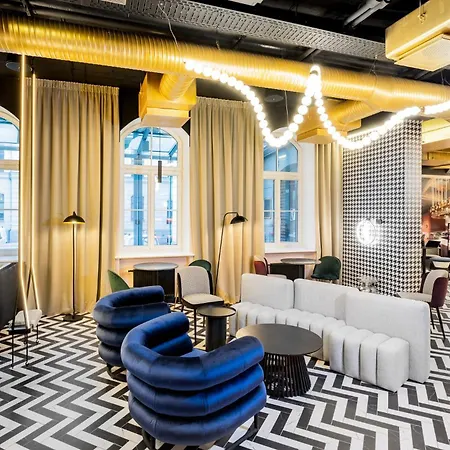 Hotel Tribe Center 3*