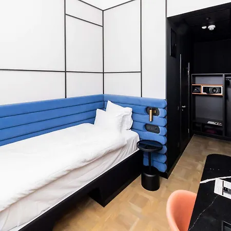 Hotel Tribe Center 4*