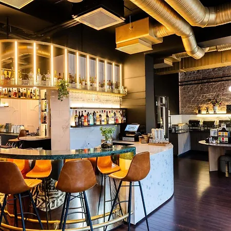 Tribe Centre - Renovated 2026 ホテル