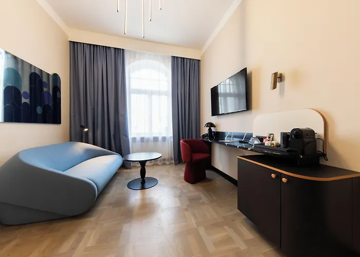 Tribe Center Viesnīca 4*