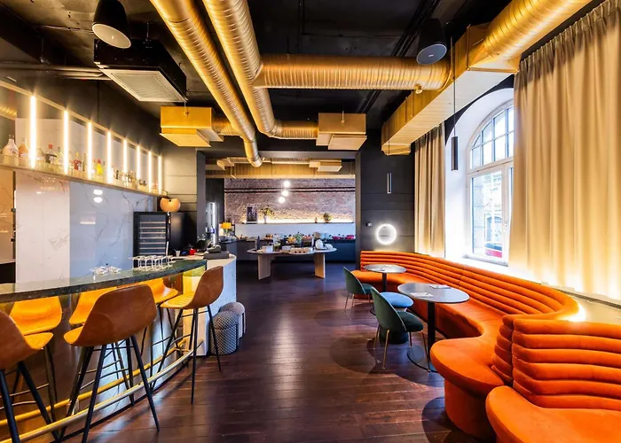 Viesnīca Tribe Center