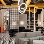Tribe Center ホテル 4*