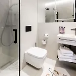 Tribe Center ホテル