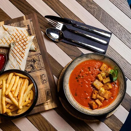 Tribe Center Отель 4*