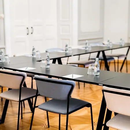 Hotel Tribe Center 4*