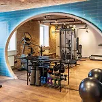 Отель Tribe Centre 4*